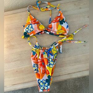 NEVER WORN ✨ Tropical multi color bright bikini set